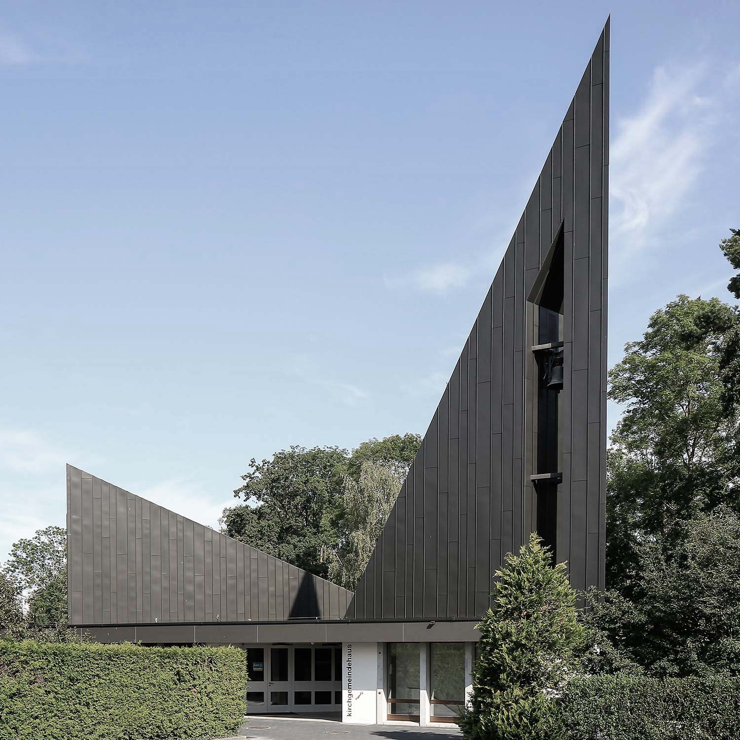 HMS Architekten AG Spiez Unterseen Kirchgemeindehaus Kaliforni Heimberg